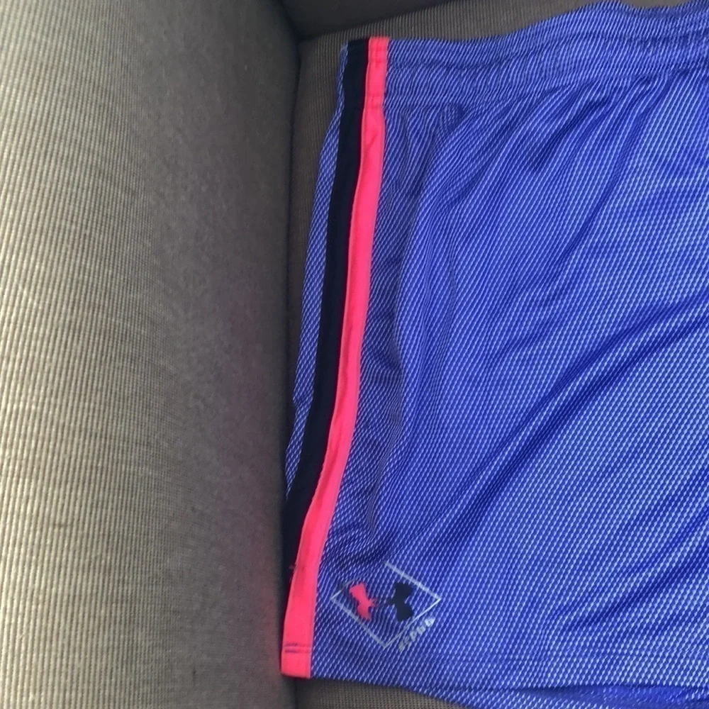 NWT Under Armour girls workout shorts hot pink black purple blue & white stripe